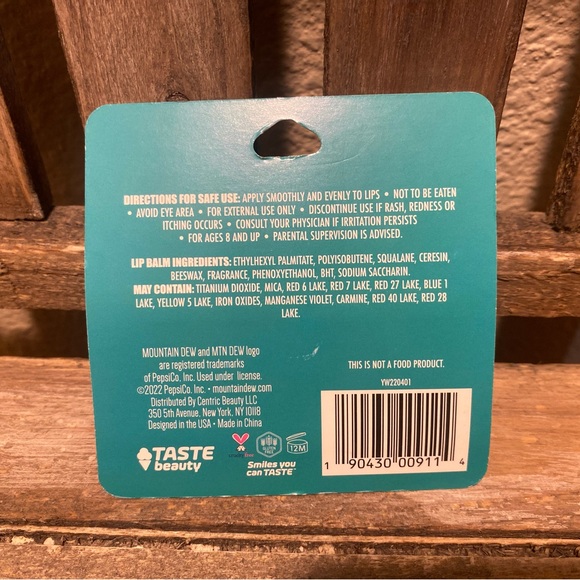 Mountain Dew Lip Balm Set of 4, 1 Humongous, 2 Regular 1 Mini Sized Lip Balm Set - Picture 16 of 16